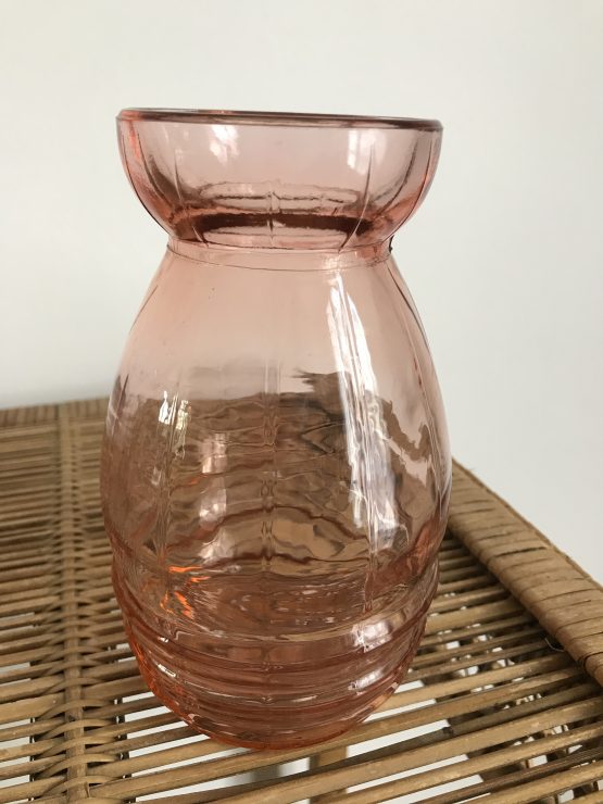 vase en verre rose art déco