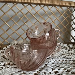 SET DE 4 TASSES À THÉ/CAFÉ EN VERRE ROSE ROSALIN