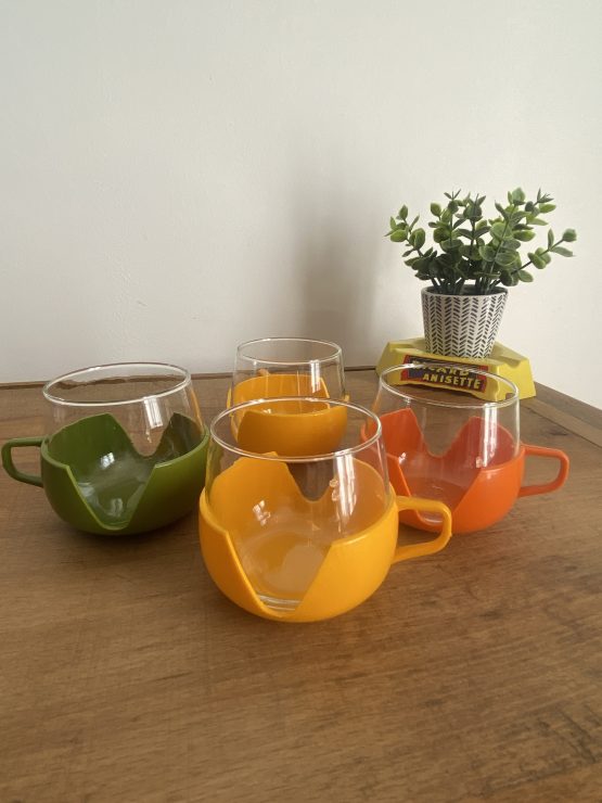 tasses à café colorées made in holland