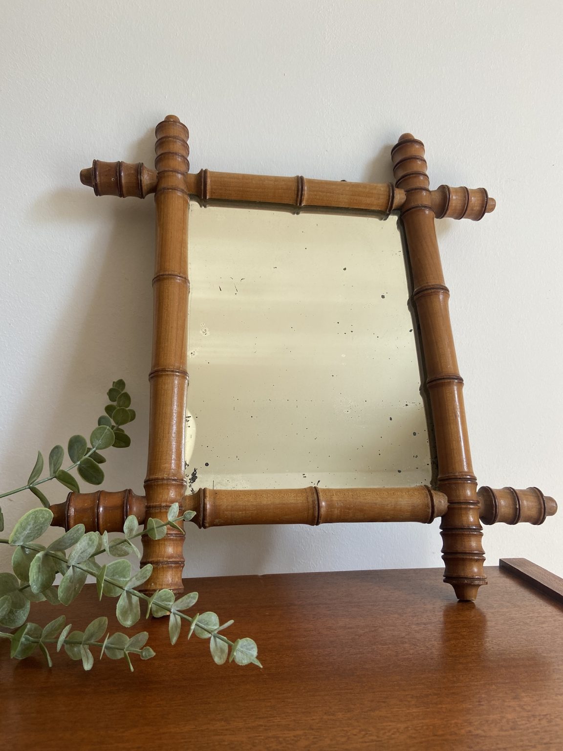 Petit MIROIR VINTAGE EN BOIS MASSIF STYLE BAMBOU La Malle Fleurie petit-miroir-vintage-en-bois-massif-style-bambou-la-malle-fleurie