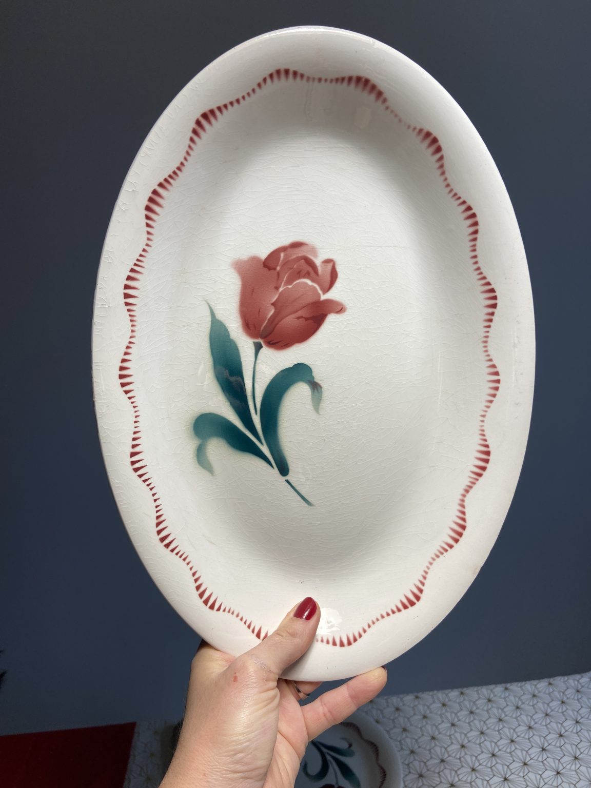 Dessous de plat ancien en fonte rouge - Broc & Peps