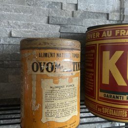 Boite ancienne en fer OVOMALTINE