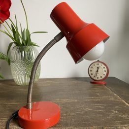 Lampe articulée de bureau en métal rouge 80's