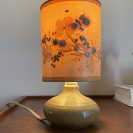 Mini lampe EN GRÈS ET ABAT JOUR EN FLEURS SÉCHÉES