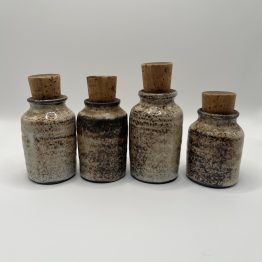 VENDU - Set de 4 mini pots en grès vernissé signés REY à Biot