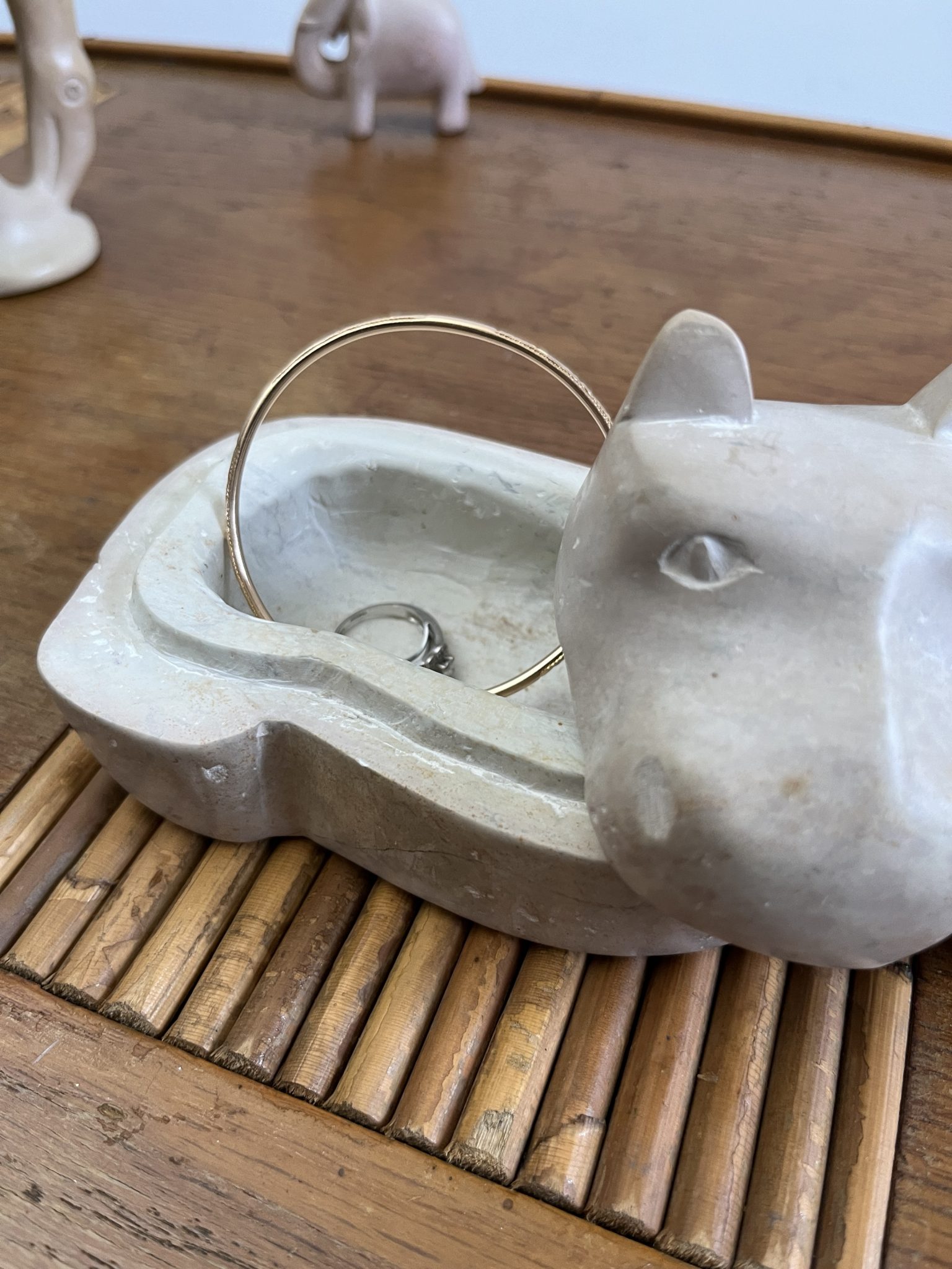 Boîte à Bijoux Zoomorphe Hippopotame En Laiton Doré - Exemplaire Numéroté 86, Occasion