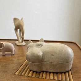 Boite Hippopotame en stéatite vintage