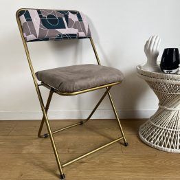 CHAISE PLIANTE VINTAGE LAFUMA REVISITÉE TISSUS taupe et dossier vert et violine