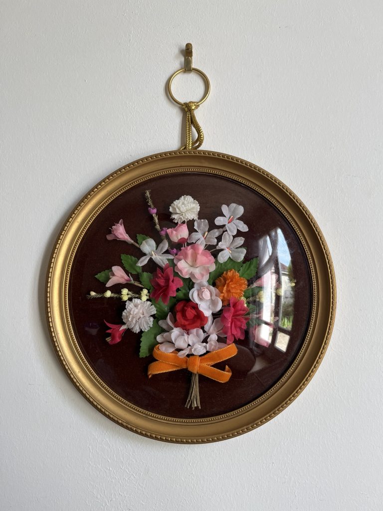 b>CADRE OVALE VINTAGE FLEURS TISSU ROSE VERRE BOMBÉ RÉTRO</b