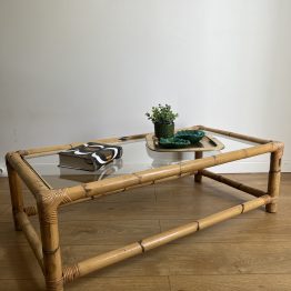 Table basse en bambou rotin et verre