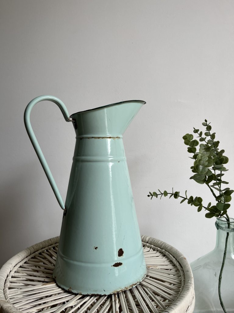 Antique grande bassine bleue en métal émaillé - France