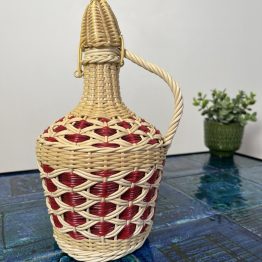PETITE DAME JEANNE EN VERRE BLEU ET SCOUBIDOU coloré