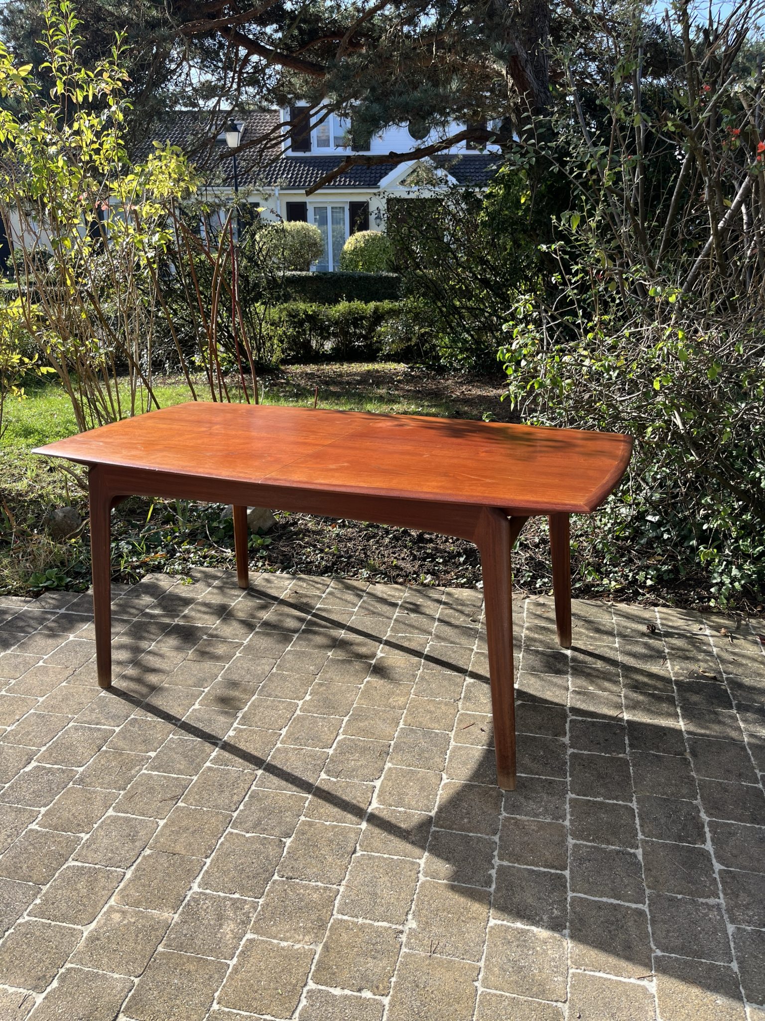 Table De Salle à Manger Danoise à Rallonges En Teck Par Arne Hovmand ...