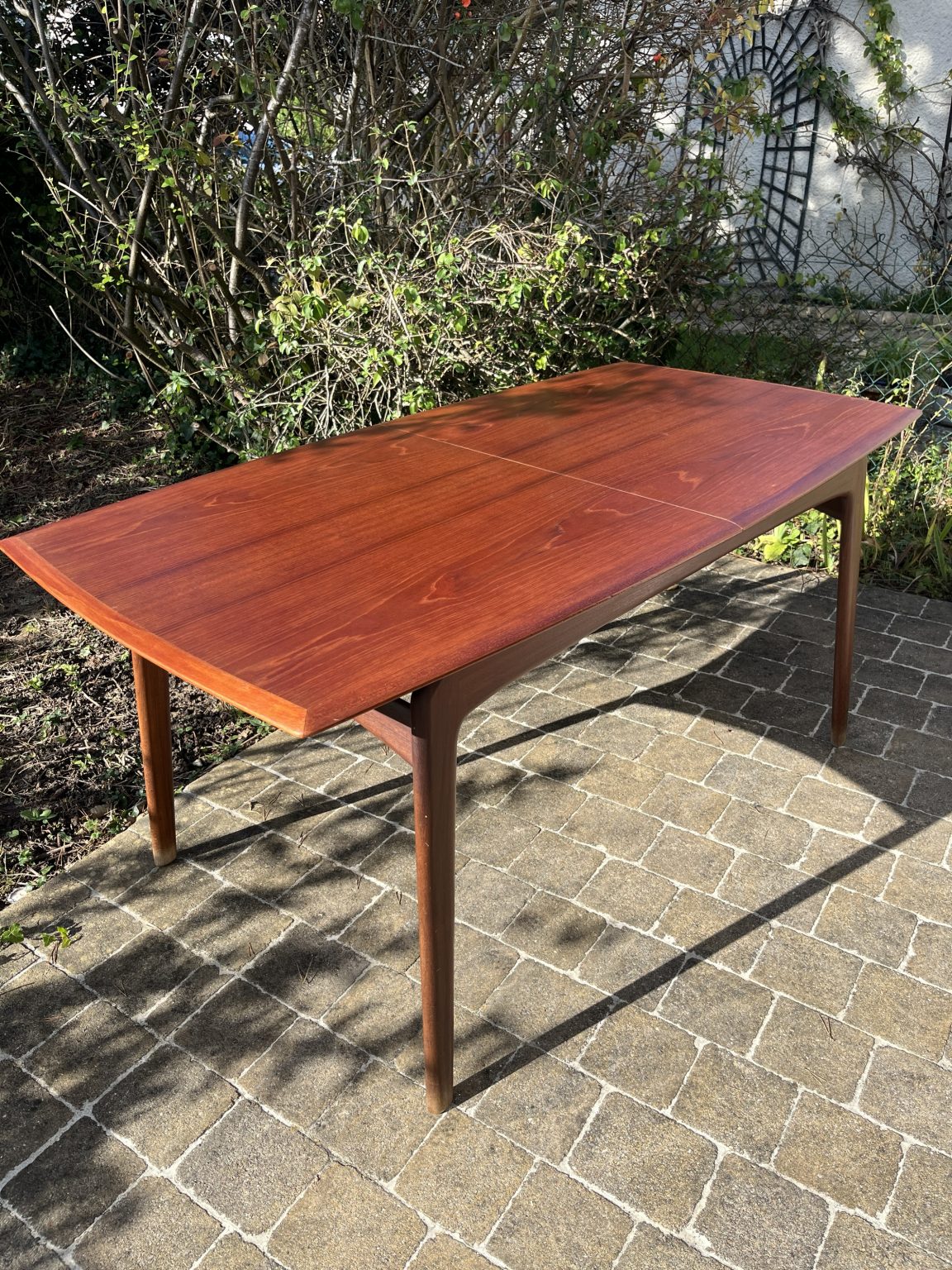 Table De Salle à Manger Danoise à Rallonges En Teck Par Arne Hovmand ...