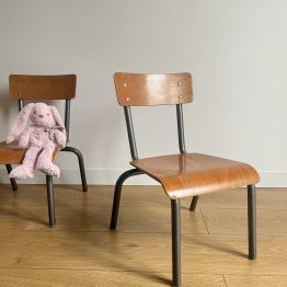 Chaise enfant d'école maternelle