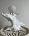 Lampe dauphins vintage en céramique et son globe opaline